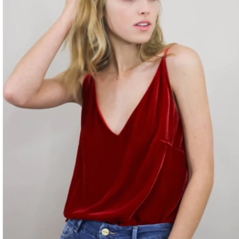 L'AGENCE Red Velvet Gabriella V Neck Tank Top Cami New With Tag Small